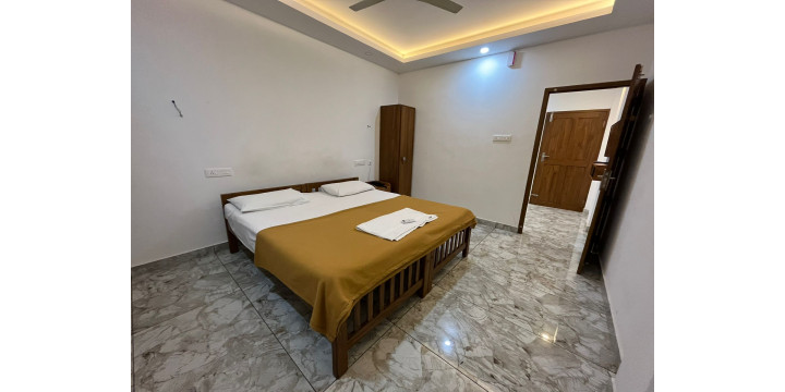 HADIYA SUITES-Deluxe Double Room