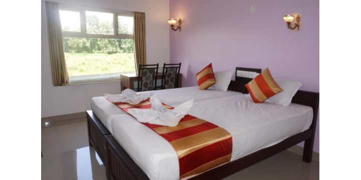HISHAM RESIDENCY-Deluxe Double Room